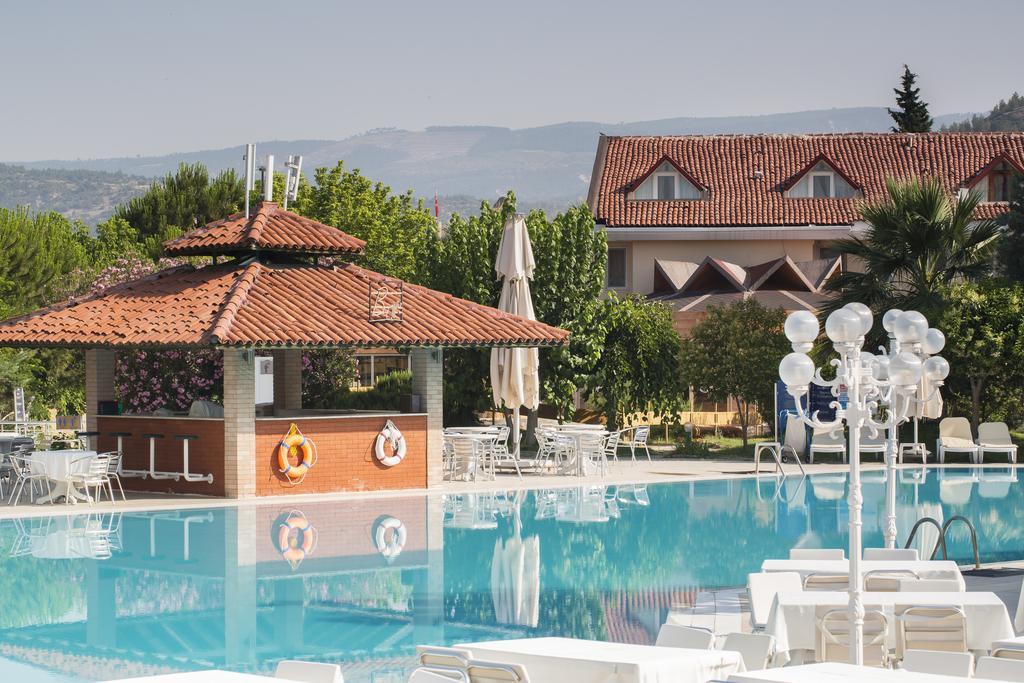 Lycus River Thermal Hotel Pamukkale Exterior photo